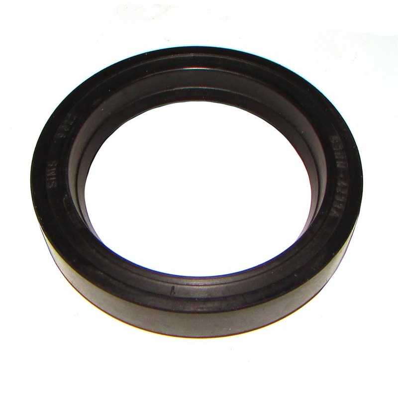 NEW RR Axle Shaft Seal Fits Ford New Holland Tractor 2000 2110 2120 2150 23
