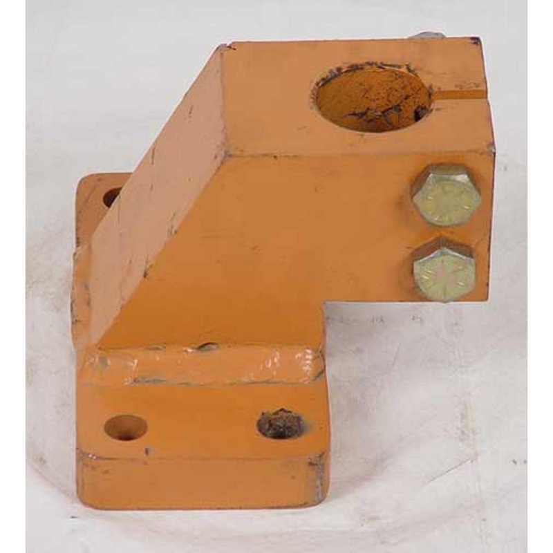 R27143 New Top Roller Bracket Fits Case-IH Tractor Models 1150B 1150C +