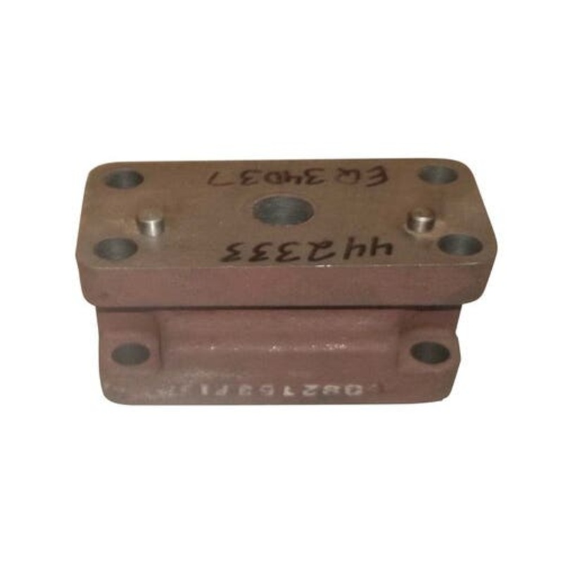 Used Hydraulic Pump Spacer fits International 756 766 786 806 826 856 886 966 986 1026 1066 1086 1206 1256 1456 1466 1468 1486 1566 382753R11