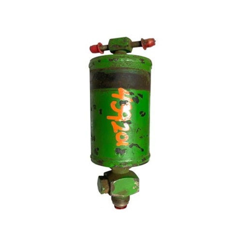 Used Accumulator fits John Deere 4050 4055 4250 4255 4450 4455 4555 4650 4755 4850 4955 7200 7210 7400 7410 7510 4960 4760 4560 7710 7810 RE17006