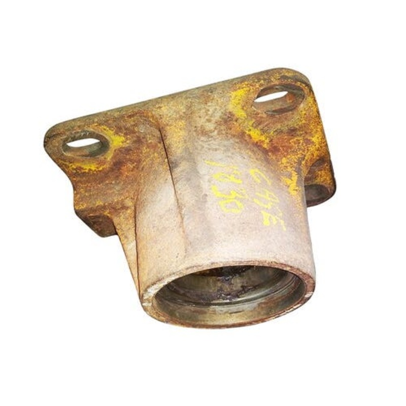 Used Hub fits Case 1835 1835B D90258