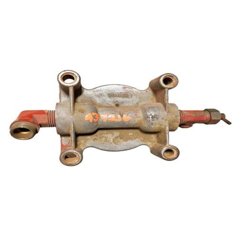Used Coolant Filter Head fits John Deere 4040 4240 4440 4640 4840 AR87111 fits International A152821 fits Case IH A152821 fits New Holland 9626900