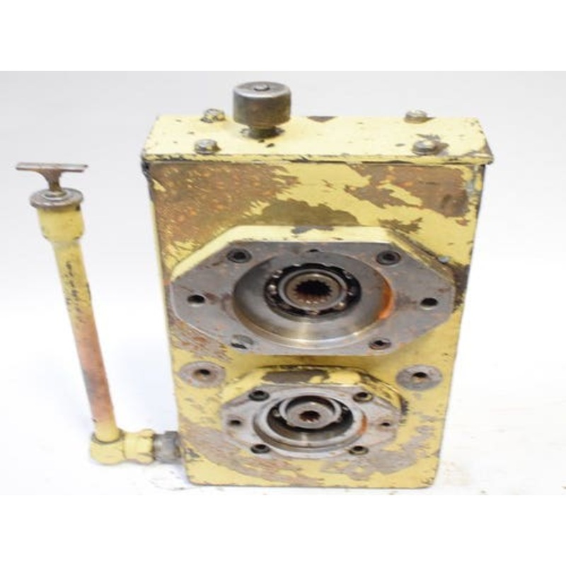 Used Drive Pump Gear Case fits Hydra Mac 20C 7212-310