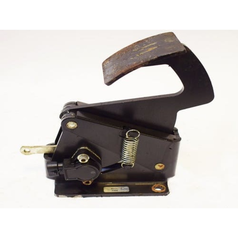 Used Electronic Throttle Control Pedal fits Gehl R135 R150 R165 50302357