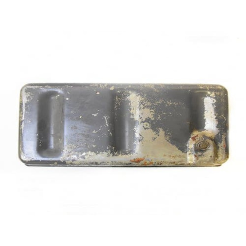 Used Oil Pan fits New Holland C175 L160 L170 L175 L213 L215 L218 L220 L565 LS160 LS170 LX565 LX665 fits Case SR130 SR150 SR175 SV185 fits Shibaura