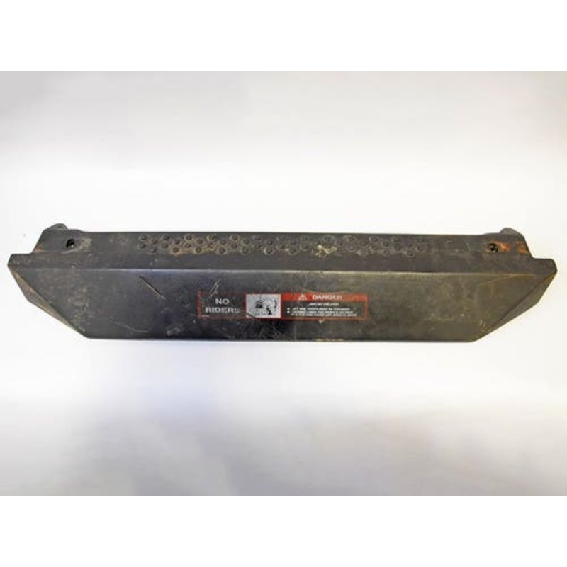Used Plastic Step fits New Holland L160 L170 L175 L180 L190 L565 LS160 LS170 LS180 LS190 LT185B LT190B LX565 LX665 LX865 LX885 LX985 L185 86530077
