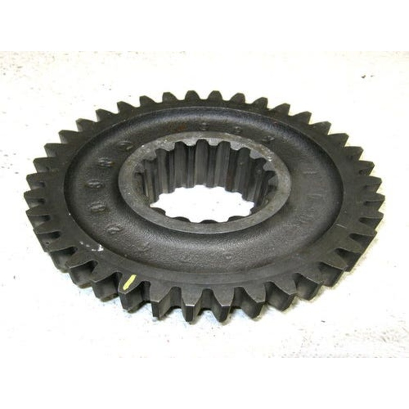 Used Countershaft Drive Gear 3rd Speed fits International 504 544 606 2504 2544 2606 2504 374288R2
