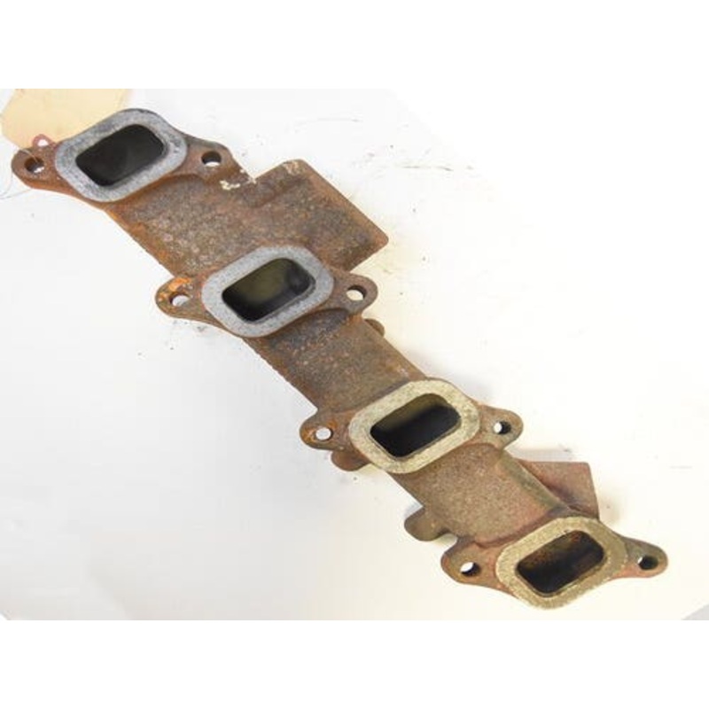 Used Exhaust Manifold fits New Holland C232 C238 L225 L230 504388669 fits Case SR220 SR250 SV250 SV300 TR320 TV380 570NXT 570NXT 504388669 304202849