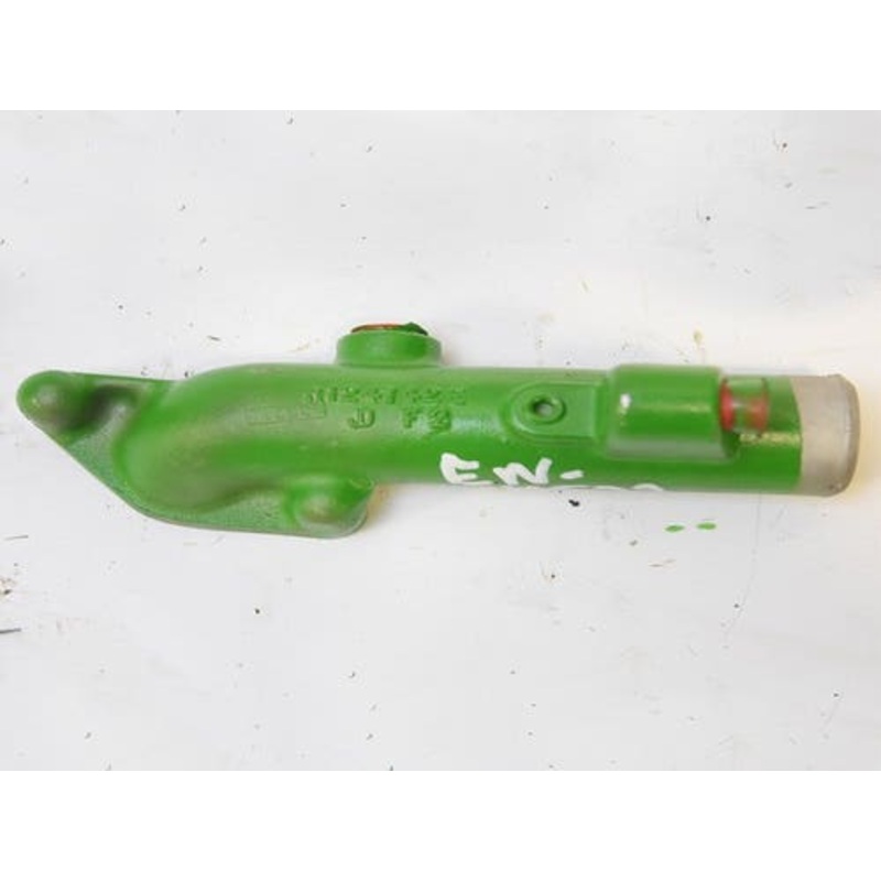 Used Water Pump Inlet RH fits John Deere 535 6610 6650 6710 6750 6810 6850 6910 6950 9976 770C 770CH 772CH 9100 9200 9300 9400 9550 9610 R124742