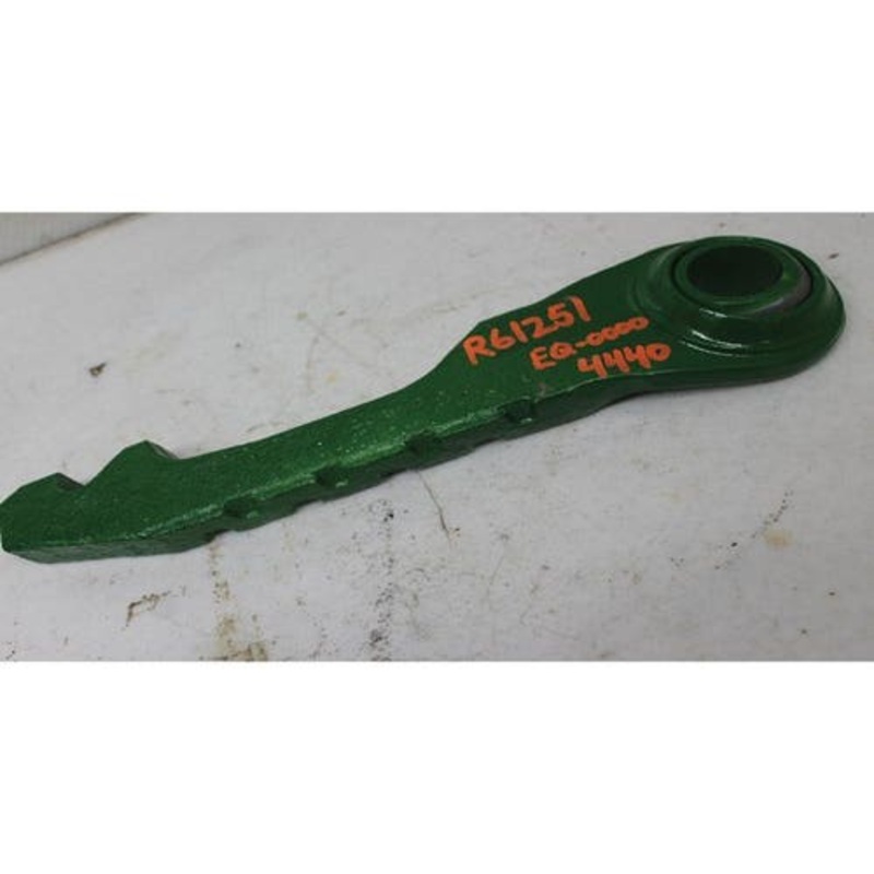 Used Draft Link End - Left Hand fits John Deere 4250 4255 4440 4450 4455 7210 7220 7320 7405 7410 7420 7510 7520 7600 7700 7800 7610 7710 7810 RE55264