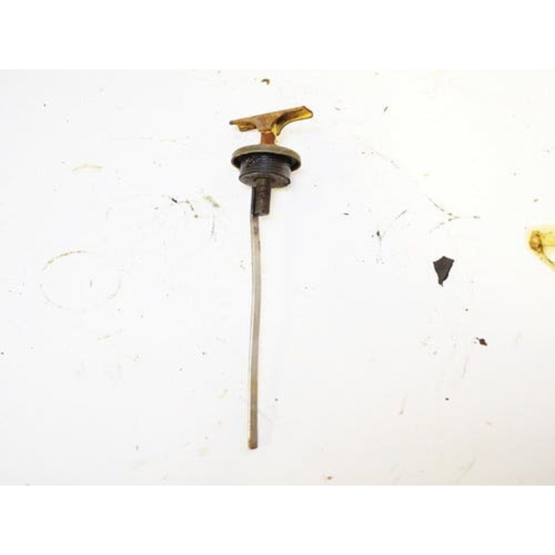 Used Engine Oil Plug fits New Holland L779 L781 L783 L785 505606 325393A1 2487863