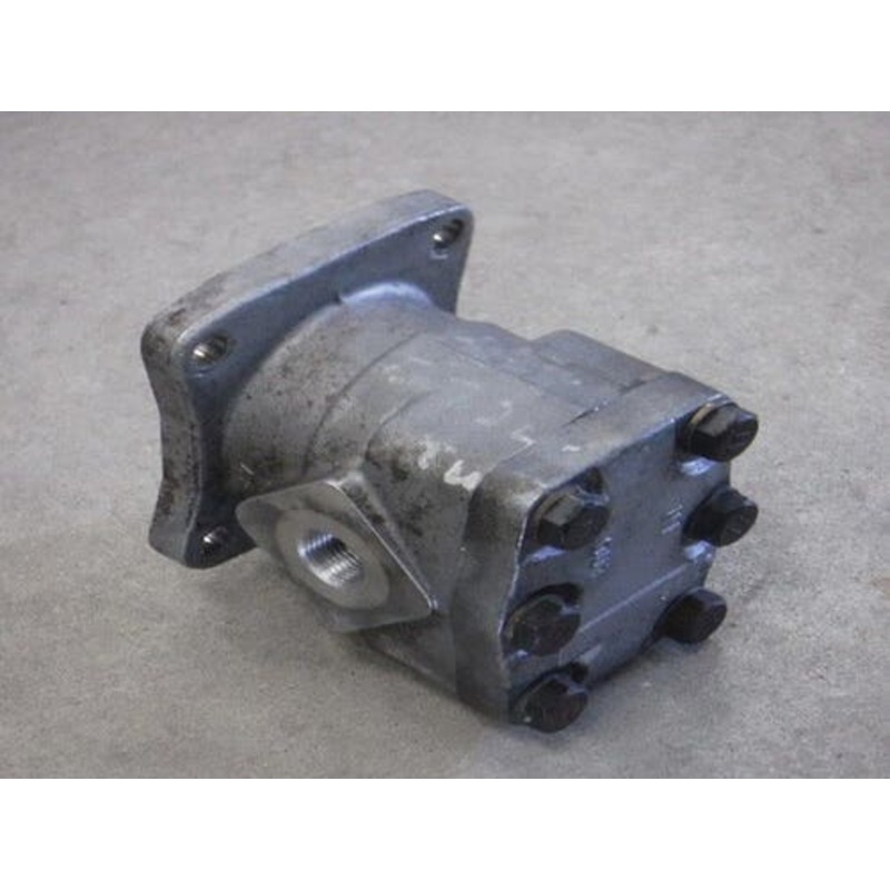 Used Hydraulic Pump fits Kubota B6200 B7200 B8200 B20 R400B B5200 B20 67111-76100 67111-76103 GP0-120