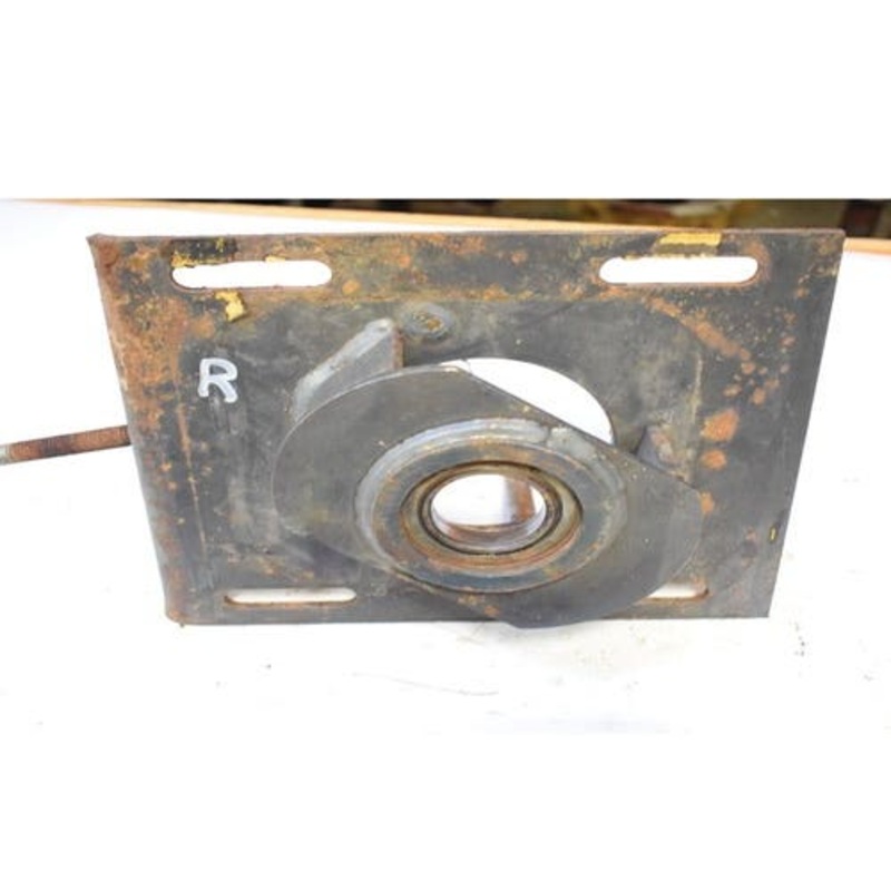 Used Motor Mount - Right Hand fits Gehl SL3725 3725 SL3825 3825 129078