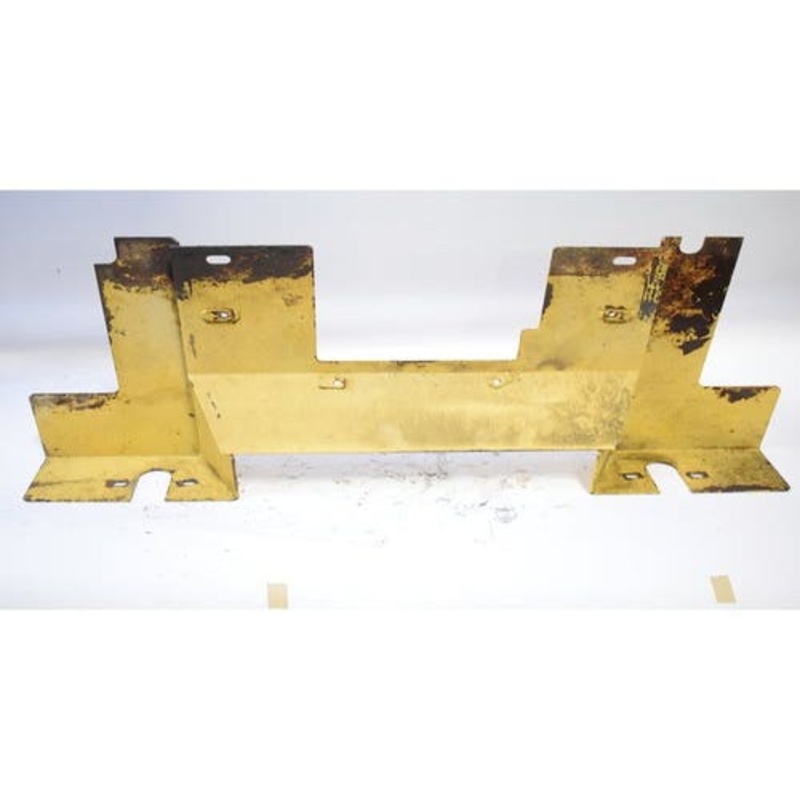 Used Pump Cover Plate fits Gehl 4625 SL4525 SL4625 129428