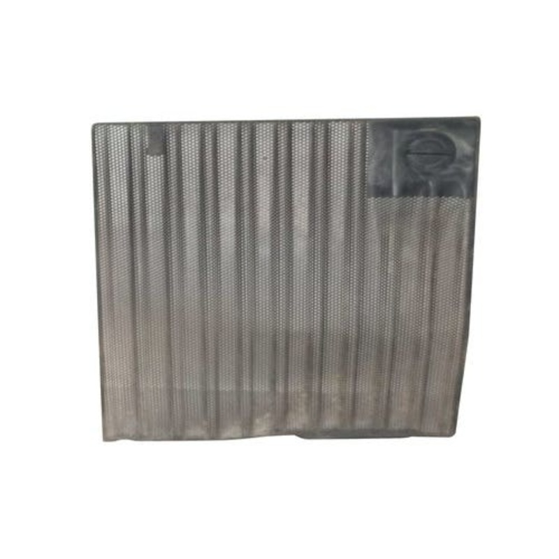 Used Grille - Right Hand fits New Holland 5640 6640 7740 81875284 820052308 E9NN8K188AD fits Ford 5640 6640 7740 81875284 820052308 E9NN8K188AD