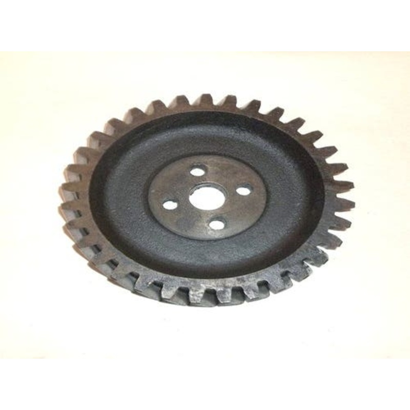Used Hydraulic Pump Camshaft Gear fits New Holland EAF907B fits Ford NAA 501 600 601 621 641 700 701 800 801 900 901 2000 2120 4000 4100 4130 EAF907B