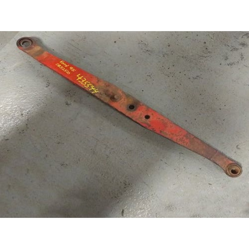 Used Lift Arm - Right Hand fits Ford 501 600 700 800 900 2000 2110 2120 2310 2600 2610 2810 2910 3000 3300 3400 3600 3610 4000 4100 4110 4130 D0NN555D