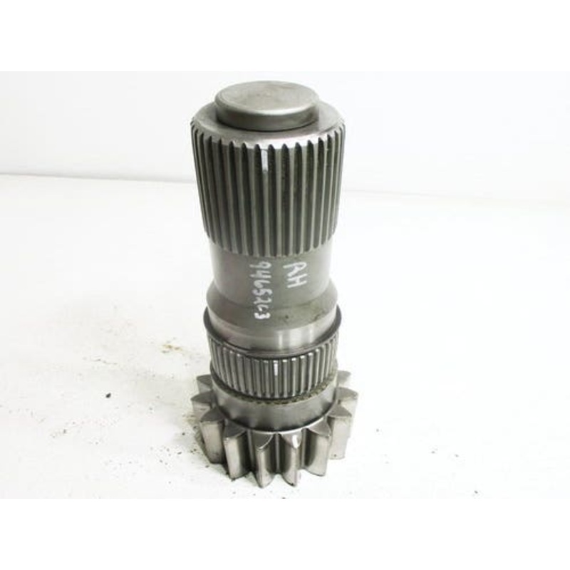 Used Sun Gear Shaft - Right Hand fits Case IH MX200 MX210 MX220 MX230 7130 7140 7150 7230 7240 7250 8930 8940 8950 94652C3 fits New Holland 94652C3