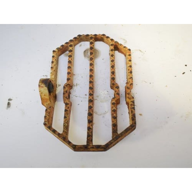 Used Foot Control Pedal - Right Hand fits Bobcat 843 530 533 540 543 630 631 632 641 642 6558453