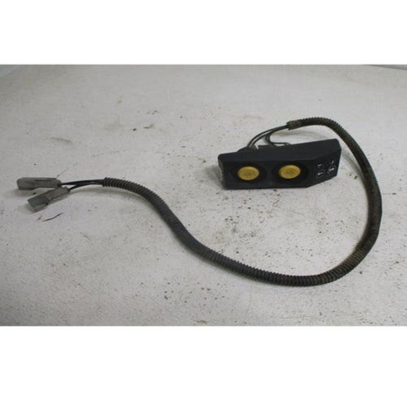Used Remote Hitch Switch Assembly fits Case IH 7210 7220 7230 7240 7250 8910 8920 8930 8940 8950 125770A2 125770A1 115713A1