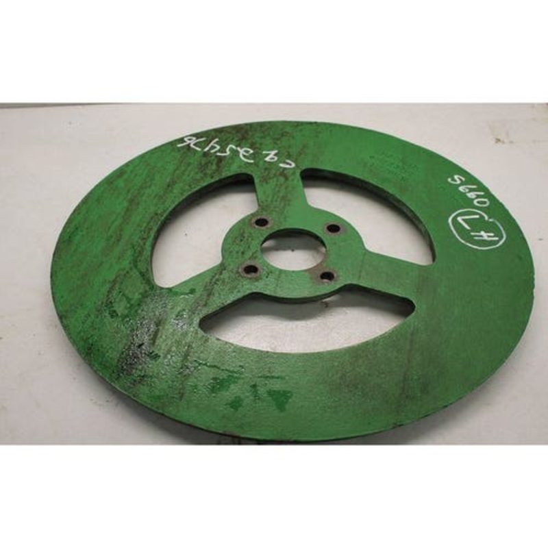 Used Chaffer Flywheel LH fits John Deere 9570 STS 9670 STS 9770 STS 9870 STS S650 S660 S670 S680 S690 S670HM S680HM S690HM H223769