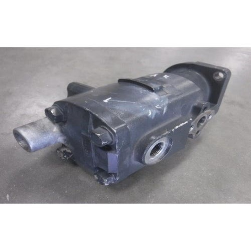 Used Hydraulic Pump fits Kubota L3010 L3410 L3710 L4310 L4610 TA220-36400