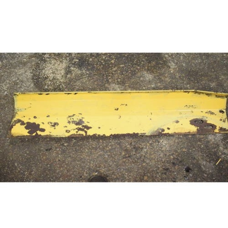 Used Rear Fender Left Hand fits New Holland L465 LS140 LS150 LX465 LX485 86591005 86541624