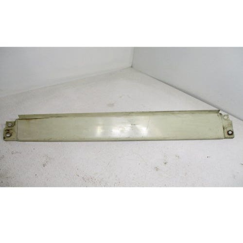 Used Rear Hood Side Panel LH fits International Hydro 70 Hydro 86 544 656 666 686 706 756 806 826 856 1026 1206 1256 1456 2706 2756 2826 2856 378670R1