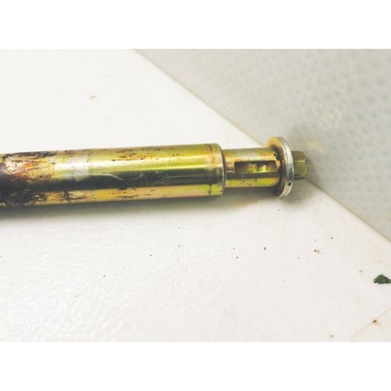 Used Rotary Screen Drive Shaft fits John Deere 9570 STS 9650 STS 9660 STS 9670 STS 9750 STS 9760 STS 9770 STS S550 S660 S670 S670HM S650 H151146
