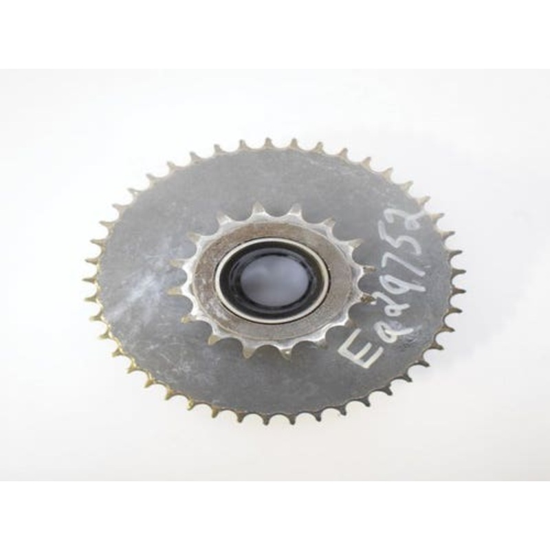 Used Upper Jackshaft Drive Sprocket fits Bobcat 700 720 721 722 6548925