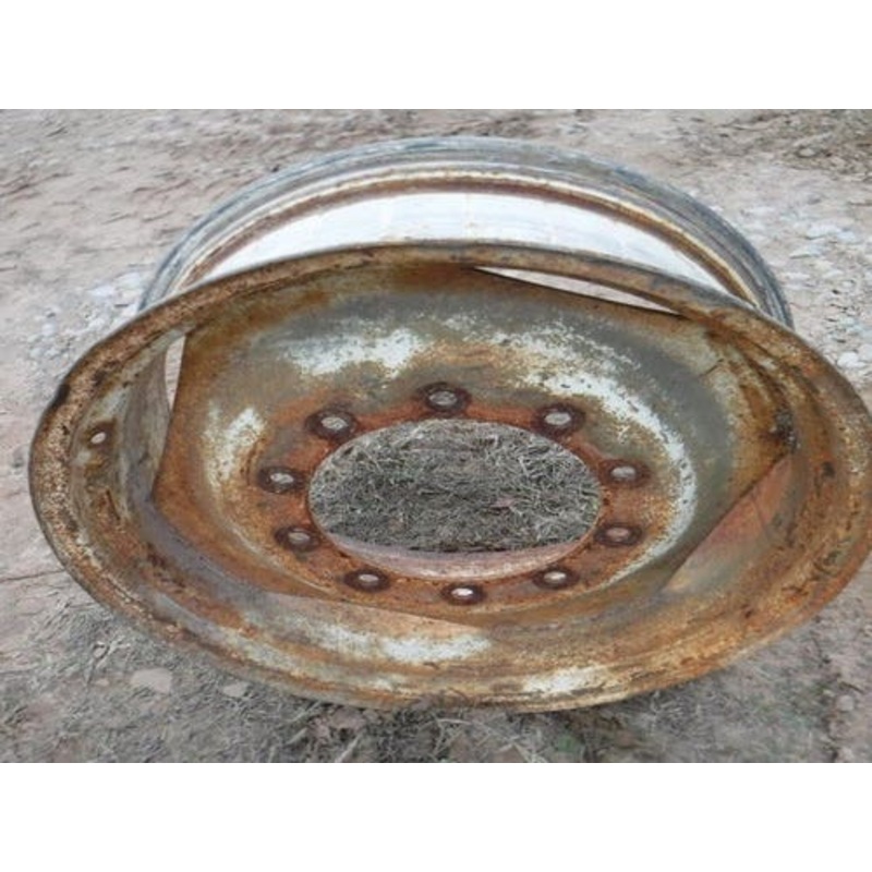 Used 12"x 28: 10 Bolt 2 1/2" & 10 1/2" Offset Pressed Steel Rim fits Allis Chalmers 8010 8030 8050 8070 70275640 70275641