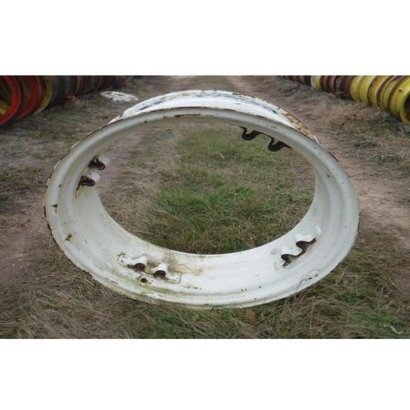 Used 12"x 28" 8 Loop Front Rim fits New Holland TM115 TM125 TM135 TM150 TM165 TS110 TS115 8160 8260 8360 8560 fits Ford 8160 8260 8360 8560 5167450