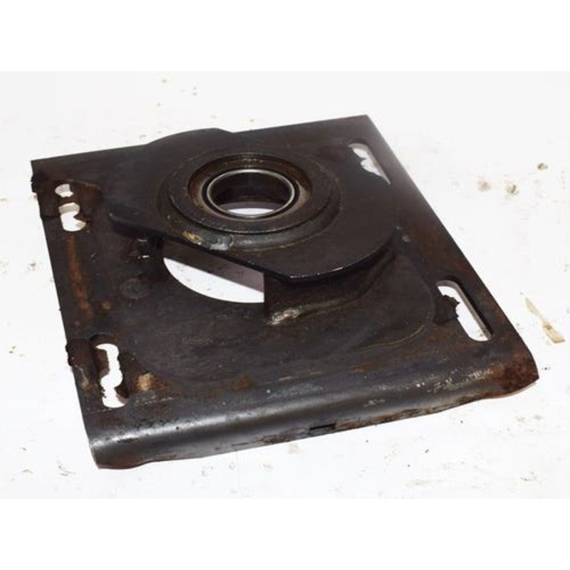 Used Motor Mount LH fits Gehl SL3725 3725 SL3825 3825 113918