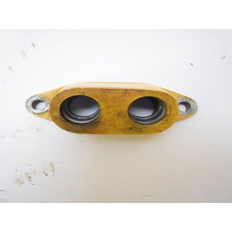 Used Oil Cooler Adapter fits John Deere 7610 7710 7810 8100 8110 8200 8210 8300 8310 8320 8400 8410 9100 9120 9200 9300 9320 9400 9420 9520 R127297