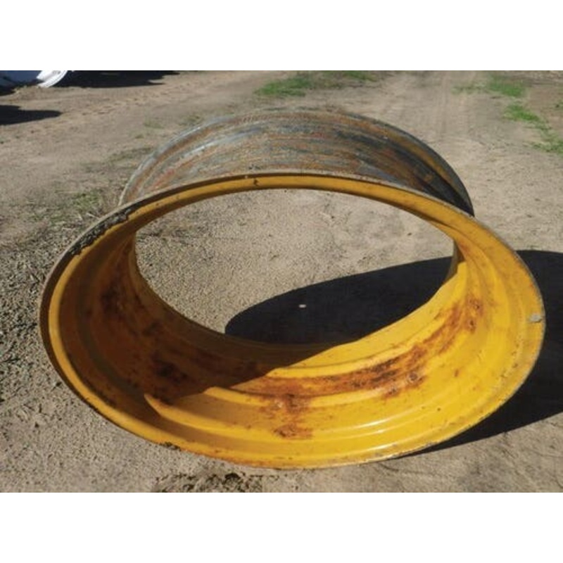 Used 15"x 24" Double Bevel Rim fits John Deere 1020 2020 480 2030 2020 480 T22831