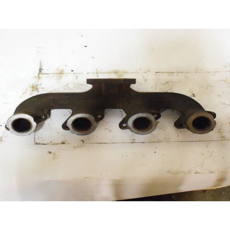 Used Exhaust Manifold fits John Deere L512 L514 L524 L534 TC44H 324H 344H 444H 444HLL 444JR 770D 3200 3400 1010D 810D 444J 344 810D 444J 344 R132260