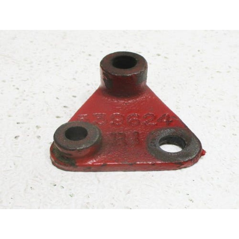Used Over Center Lever fits International Hydro 100 706 756 806 826 856 1026 1206 1256 1456 2706 2756 2806 2826 2856 766 966 1066 1466 1468 539624R1