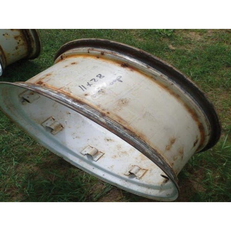 Used 11"x 28" 8 Loop Rim