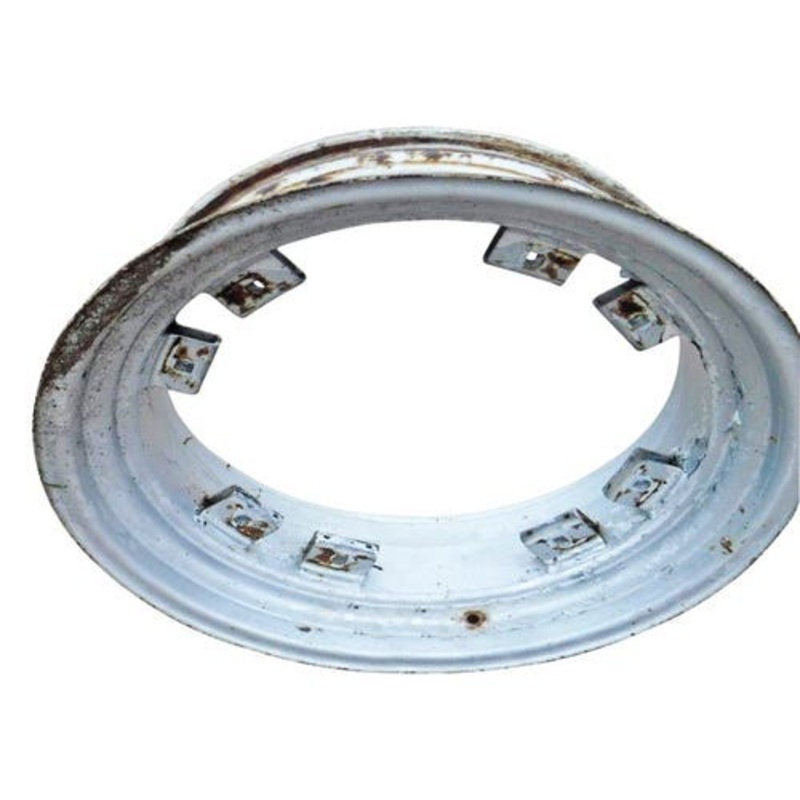 Used 15"x 30" 8 Channel 8 Bolt Rear Rim fits Case IH 5120 5130 5140 5150 5220 5230 5240 5250 1531606C1