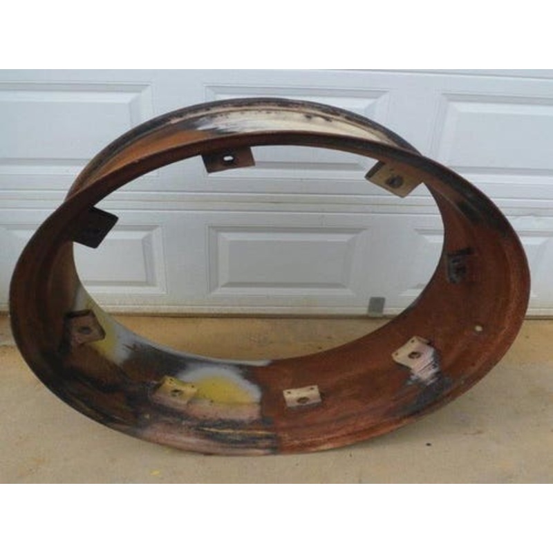 Used 16"x 38" 8 Channel Rim