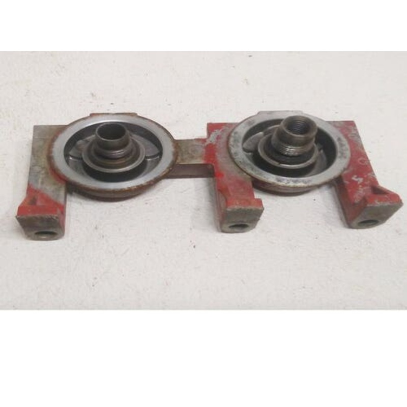 Used Fuel Filter Head Assembly fits International Hydro 100 Hydro 186 666 686 766 886 966 986 1066 1086 1466 1486 1566 1586 3588 3688 fits Case IH