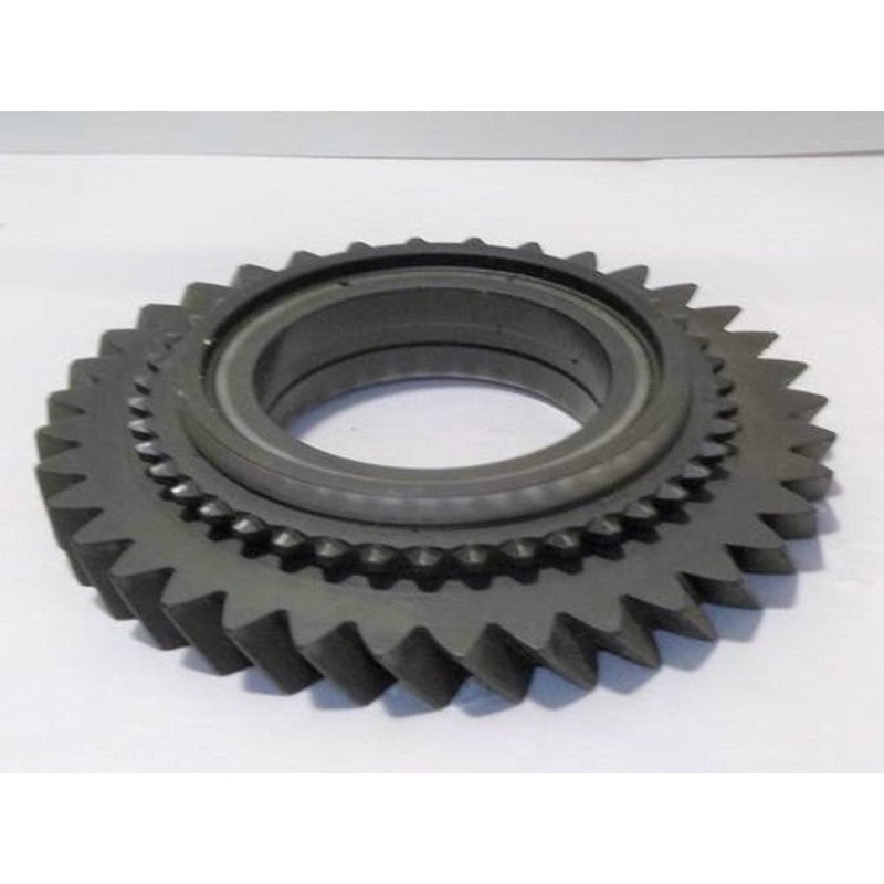 Used Input Shaft Gear fits John Deere 6140J 6140R 6150M 6150R 6150RH 6155J 7200 7210 7330 7330 Premium 7400 7405 7410 7420 7500 7505 7510 7520 R120940