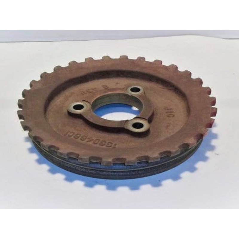 Used Auxillary Pump Drive Pulley fits Case IH 1640 1644 1666 1688 2144 2166 2188 2344 2366 1660 1680 2377 2388 2577 2588 1330488C1