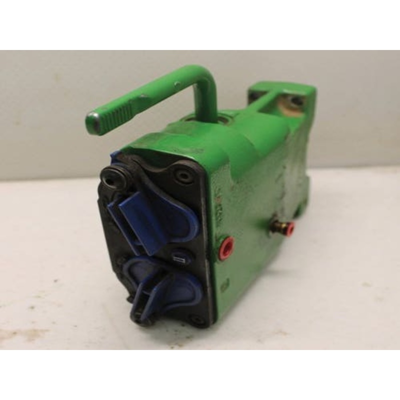 Used Breakaway Coupler Straight fits John Deere 9230 9330 9430 9530 9630 8245R 8270R 8295R 8130 8230 8330 8430 8530 8225R 9570RX 9620RX 8400R RE559660