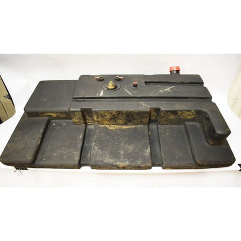 Used Fuel Tank fits Bobcat A300 S220 S250 S300 S330 6735614 6718210