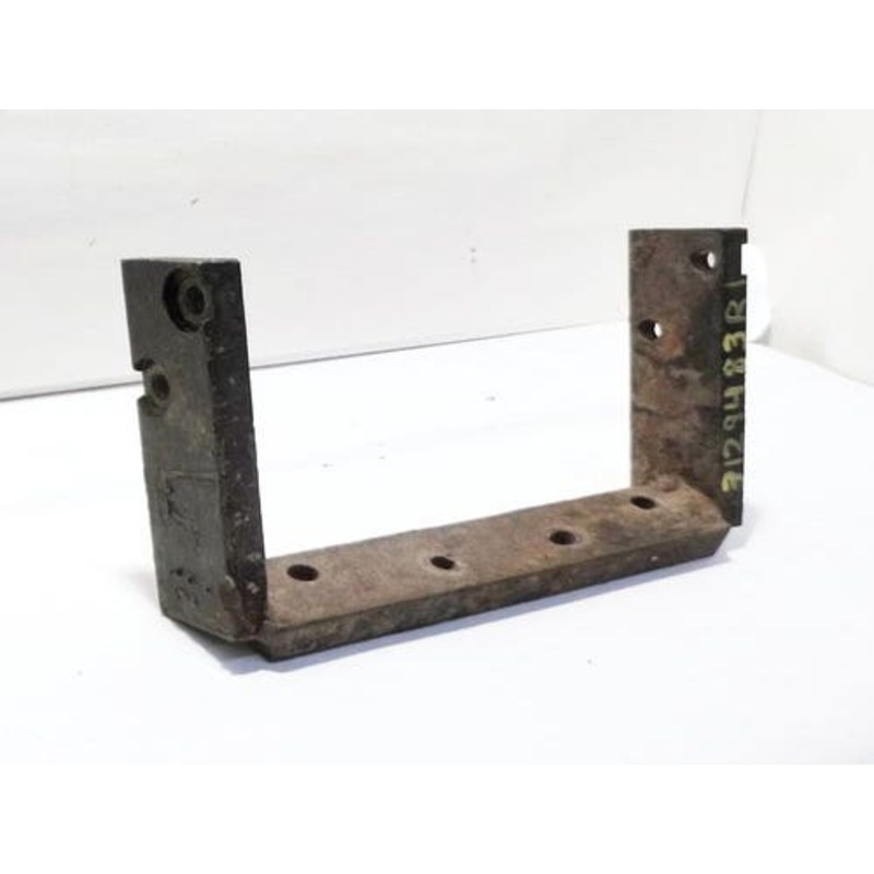 Used Swinging Drawbar Support fits International 484 485 fits Case IH CX50 CX60 CX70 CX80 CX90 CX100 395 495 595 695 895 995 3230 4210 4230 4240 3220