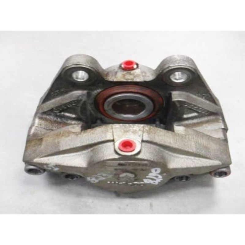Used Brake Caliper fits Case IH 7010 8010 fits New Holland CR920 CR940 CR960 CR970 CR9040 CR9060 CR9070 CR9080 CX840 CX860 CX880 CX8070 CX8080 CX8090