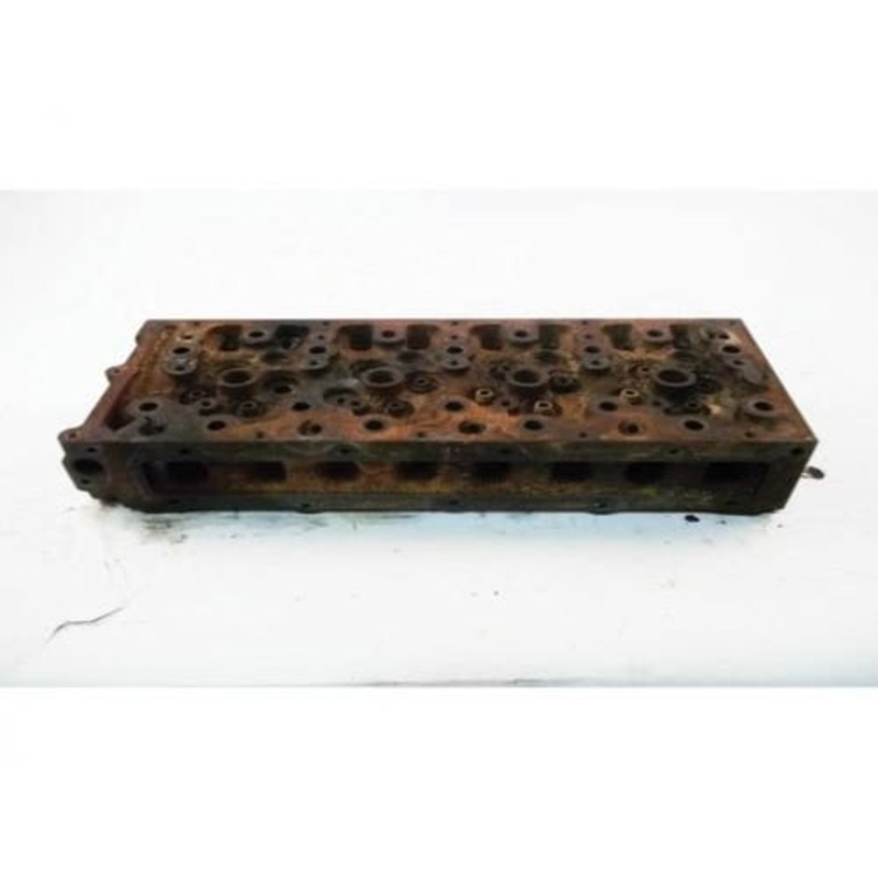 Used Cylinder Head fits Bobcat S650 S630 T630 7008526 7031406 G4