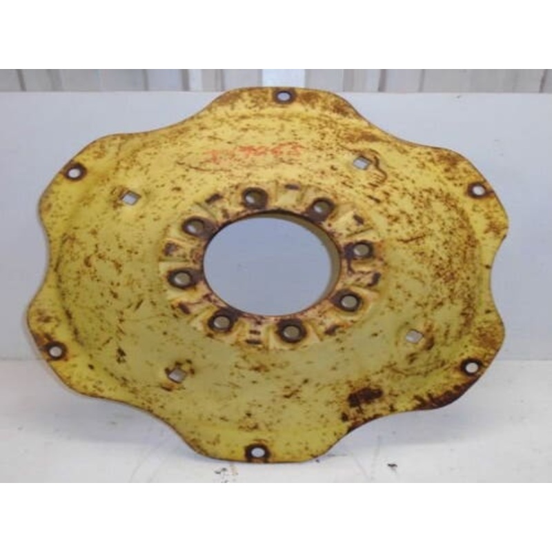 Used Wheel Center 8 Bolt fits John Deere 1020 1520 2020 2030 4320 4520 5200 5210 5300 5310 5400 5410 5510 301A 302 401B 5220 5320 5420 5520 T19065
