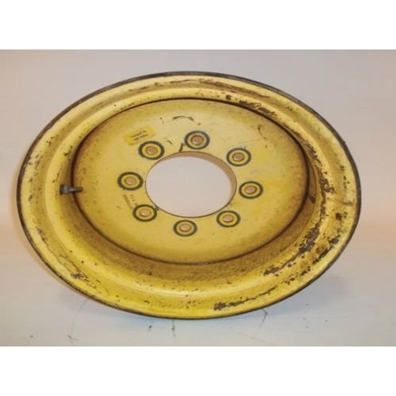 Used 10.5" x 17.5" 4.75" & 6.5" Offsets 8 Bolt Rim fits Gehl 7810E